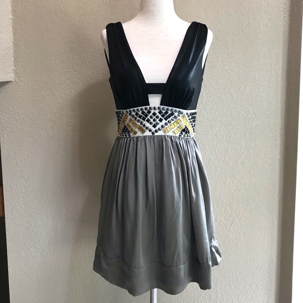 Gorgeous Jewel Double V-Neck Bebe Mini Dress - XXS
